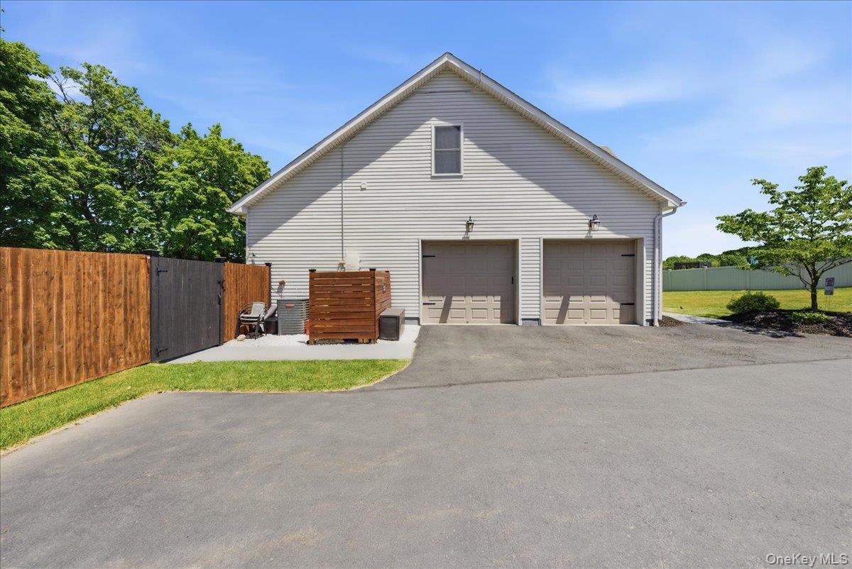 5 Gleneagles Court Property Photo 2