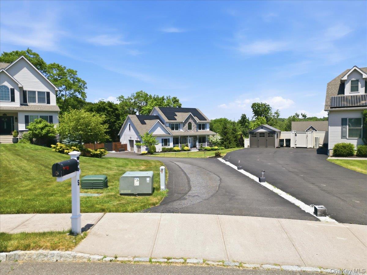 5 Gleneagles Court Property Photo 3