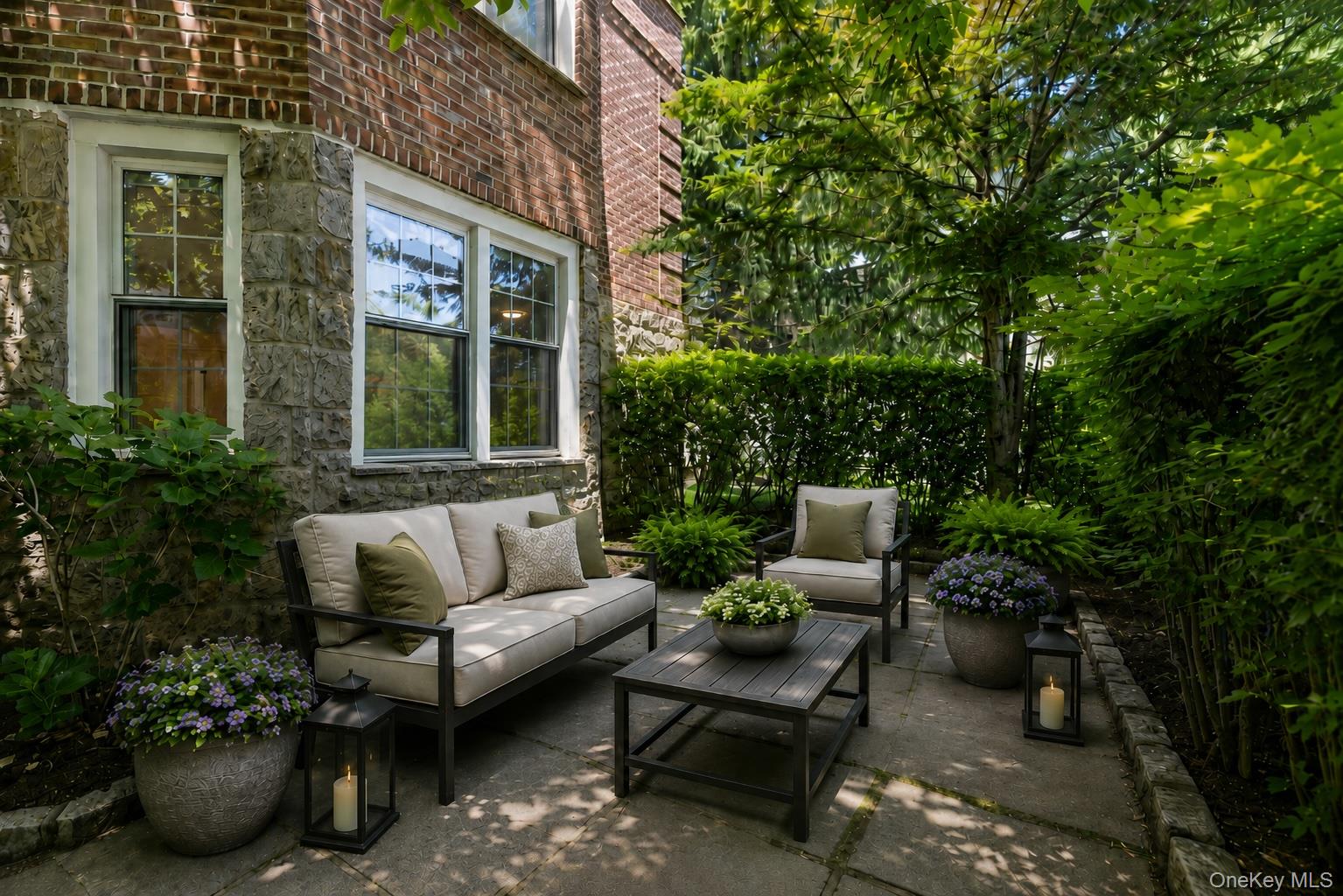 9 Sentry Place Tr Property Photo 2