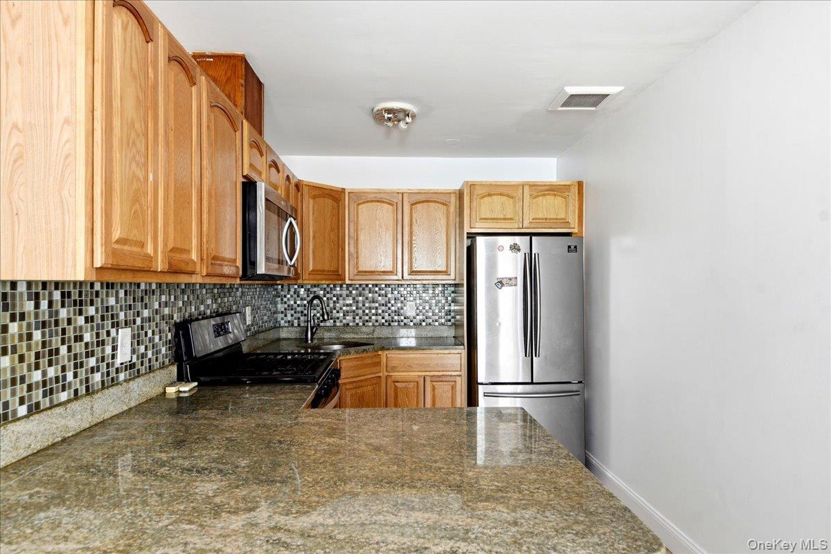 2975 Edson Avenue Property Photo 2