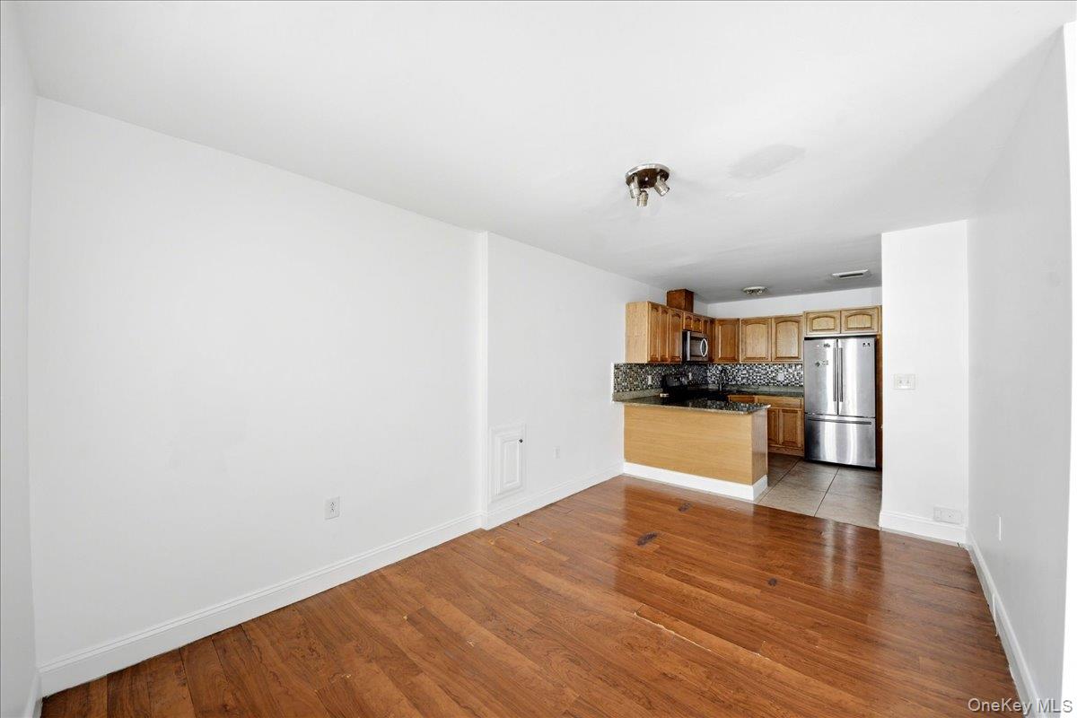 2975 Edson Avenue Property Photo 3
