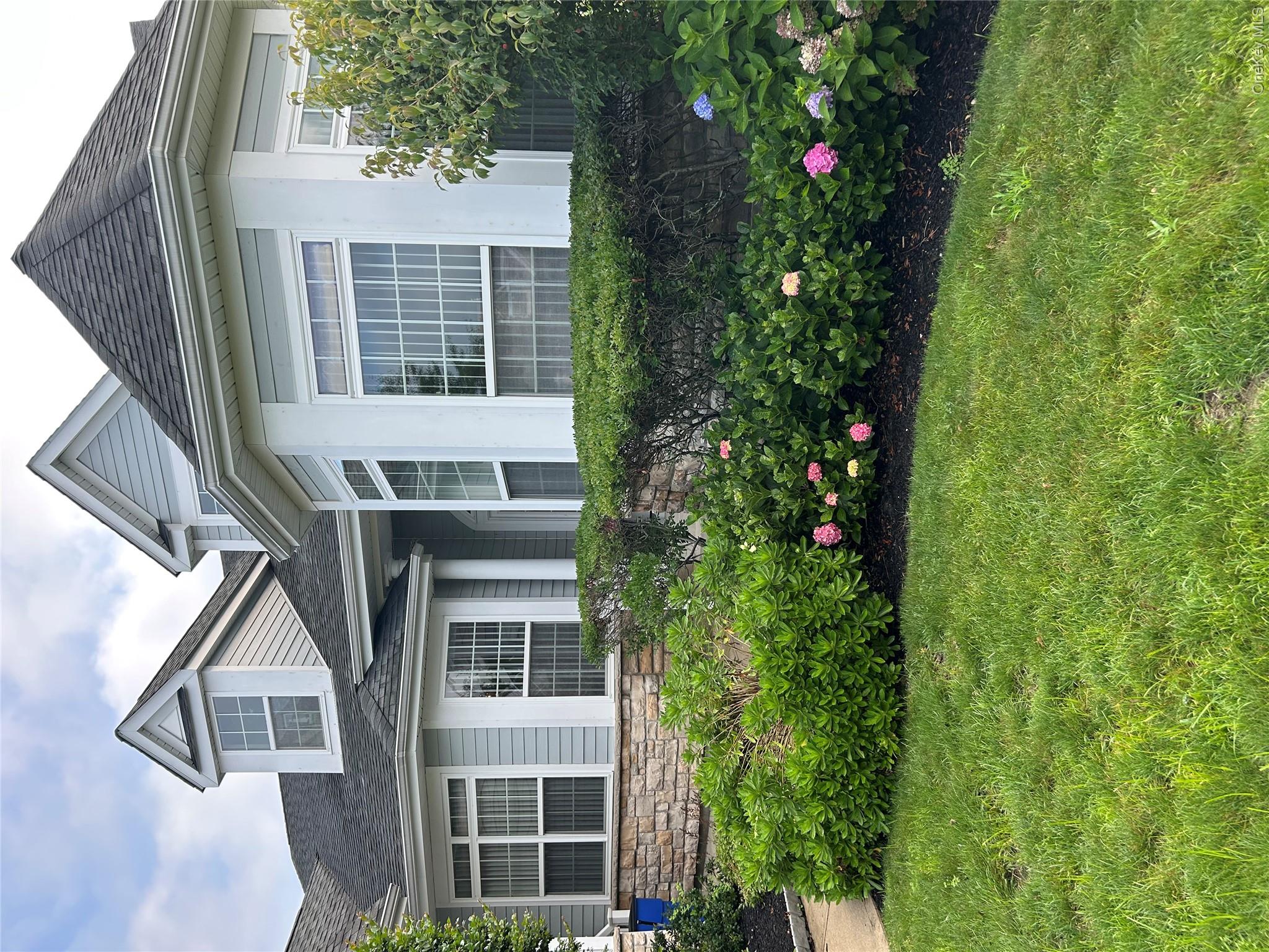 56 Foxglove Row Property Photo 3