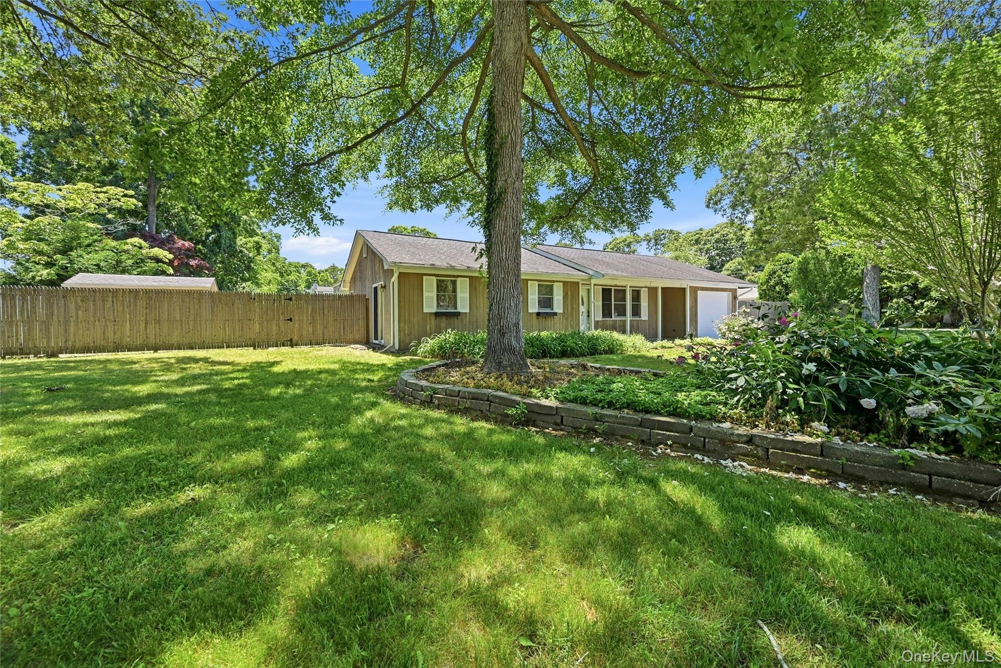 10 Twin Pine Lane Property Photo 2