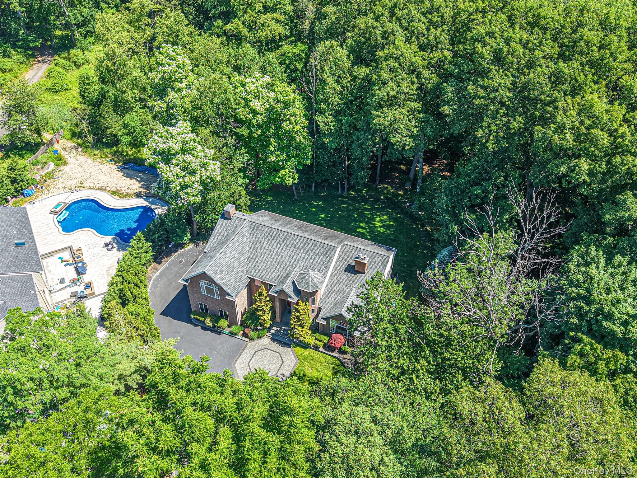 589 Landing Avenue Property Photo 39