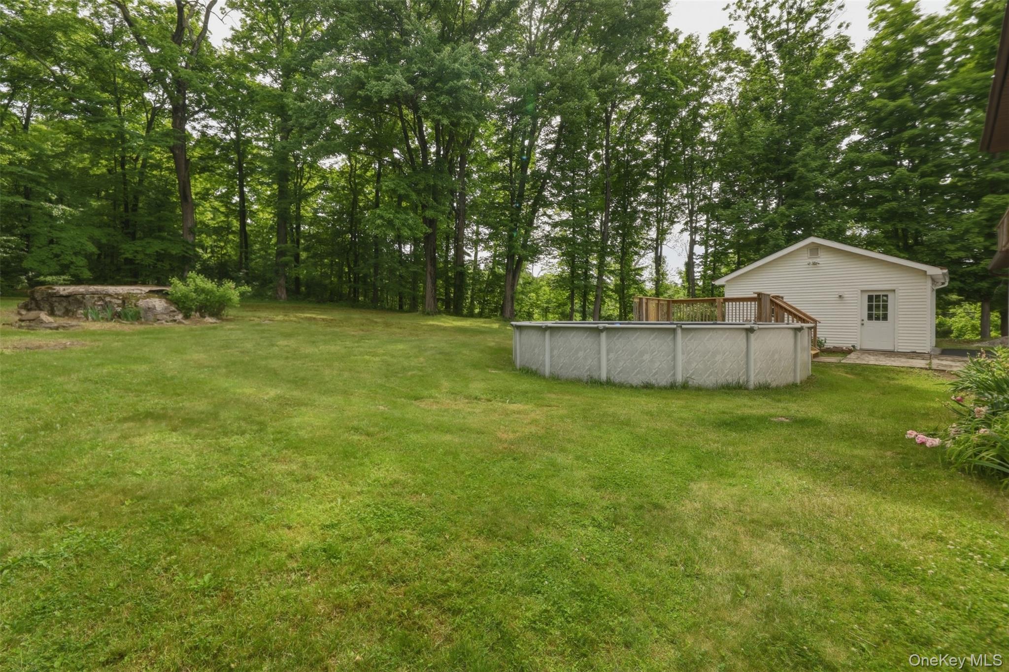 2 Enderkill Drive Property Photo 28