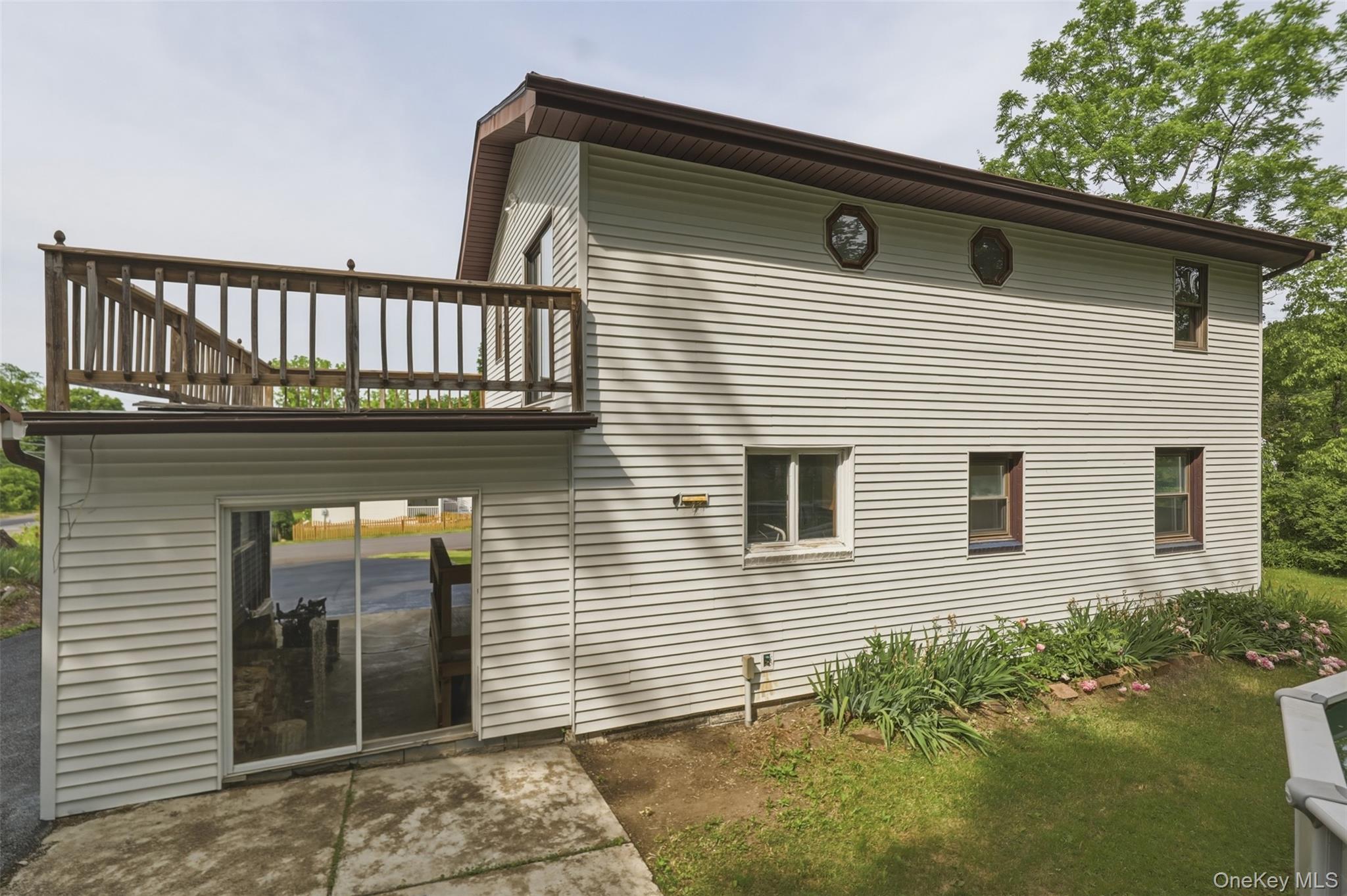 2 Enderkill Drive Property Photo 30