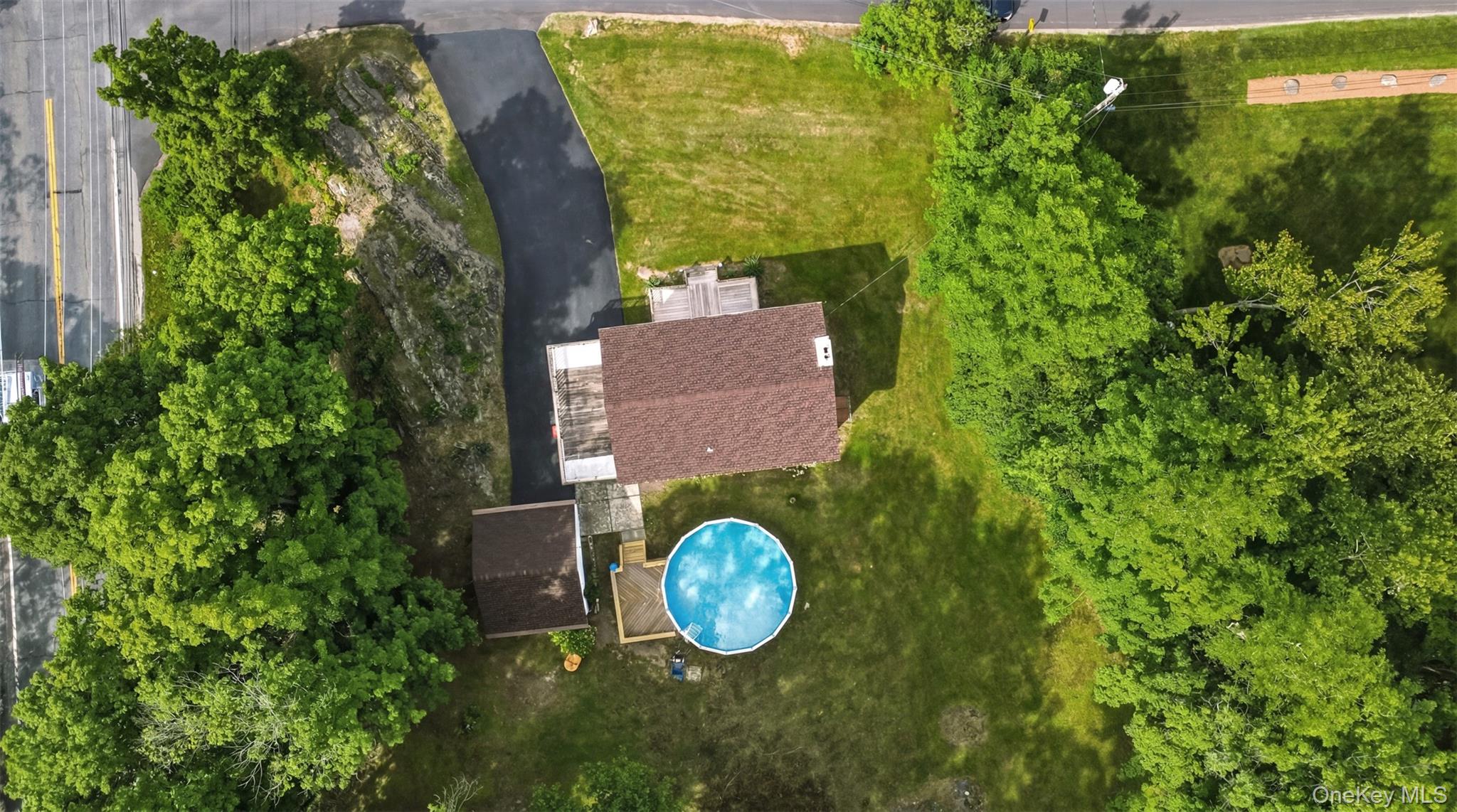 2 Enderkill Drive Property Photo 33