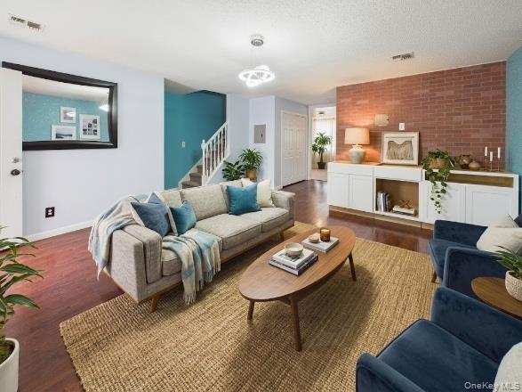 1222 Vyse Avenue 2 Property Photo 2
