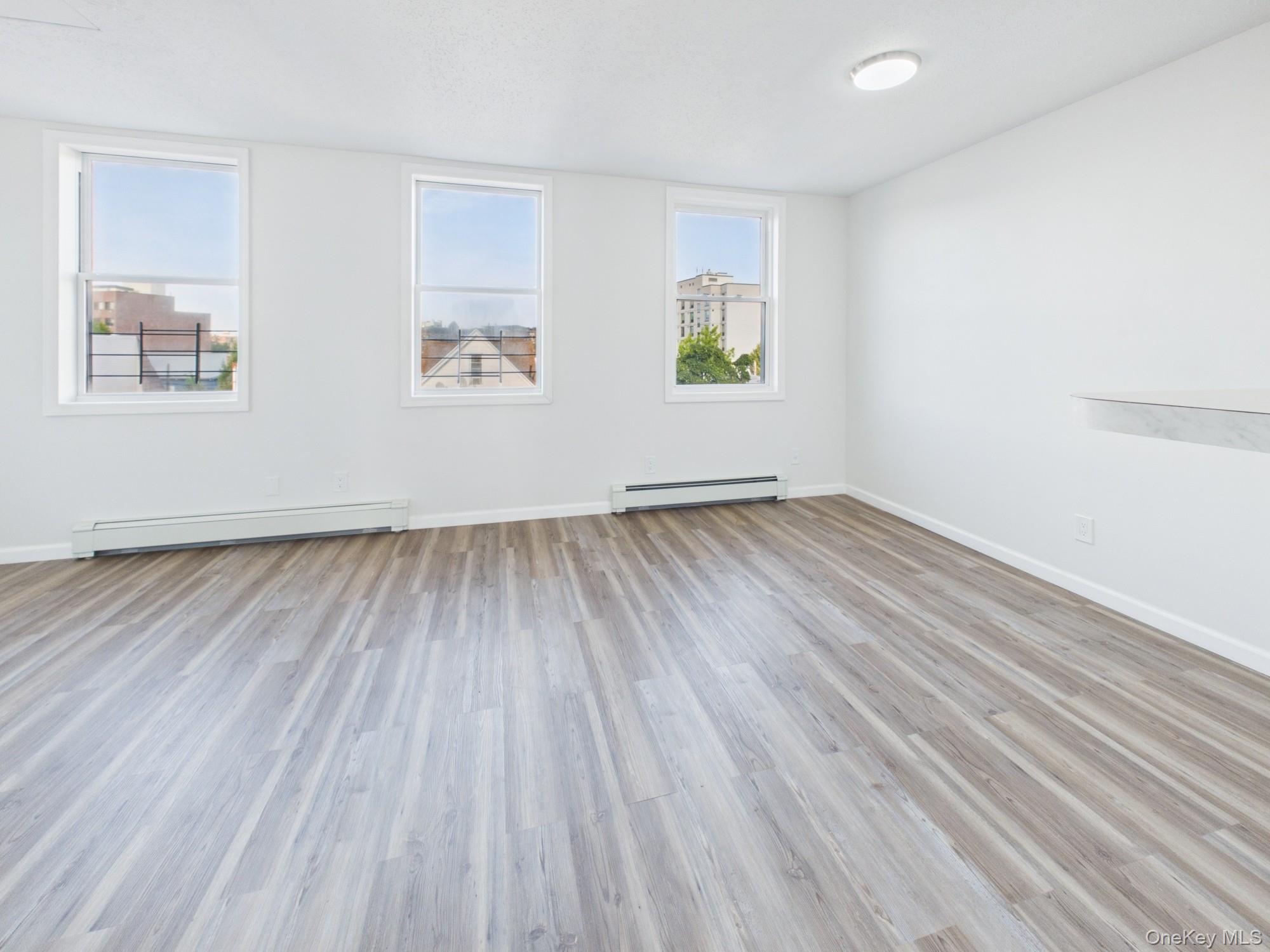 1222 Vyse Avenue 2 Property Photo 7