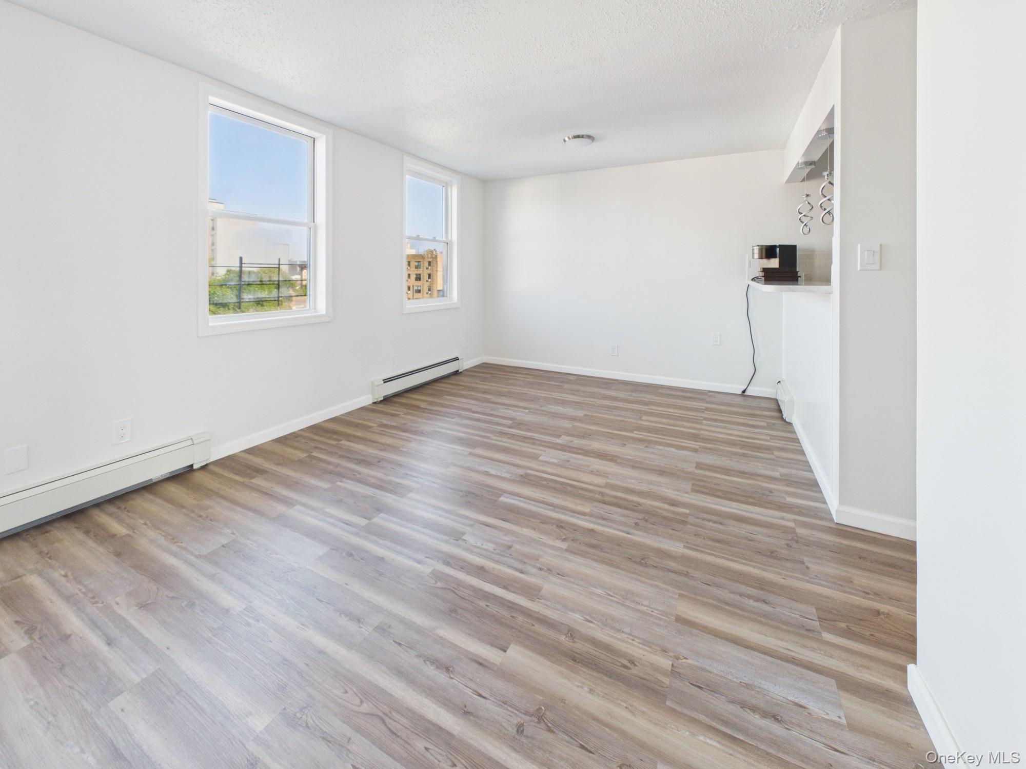 1222 Vyse Avenue 2 Property Photo 9