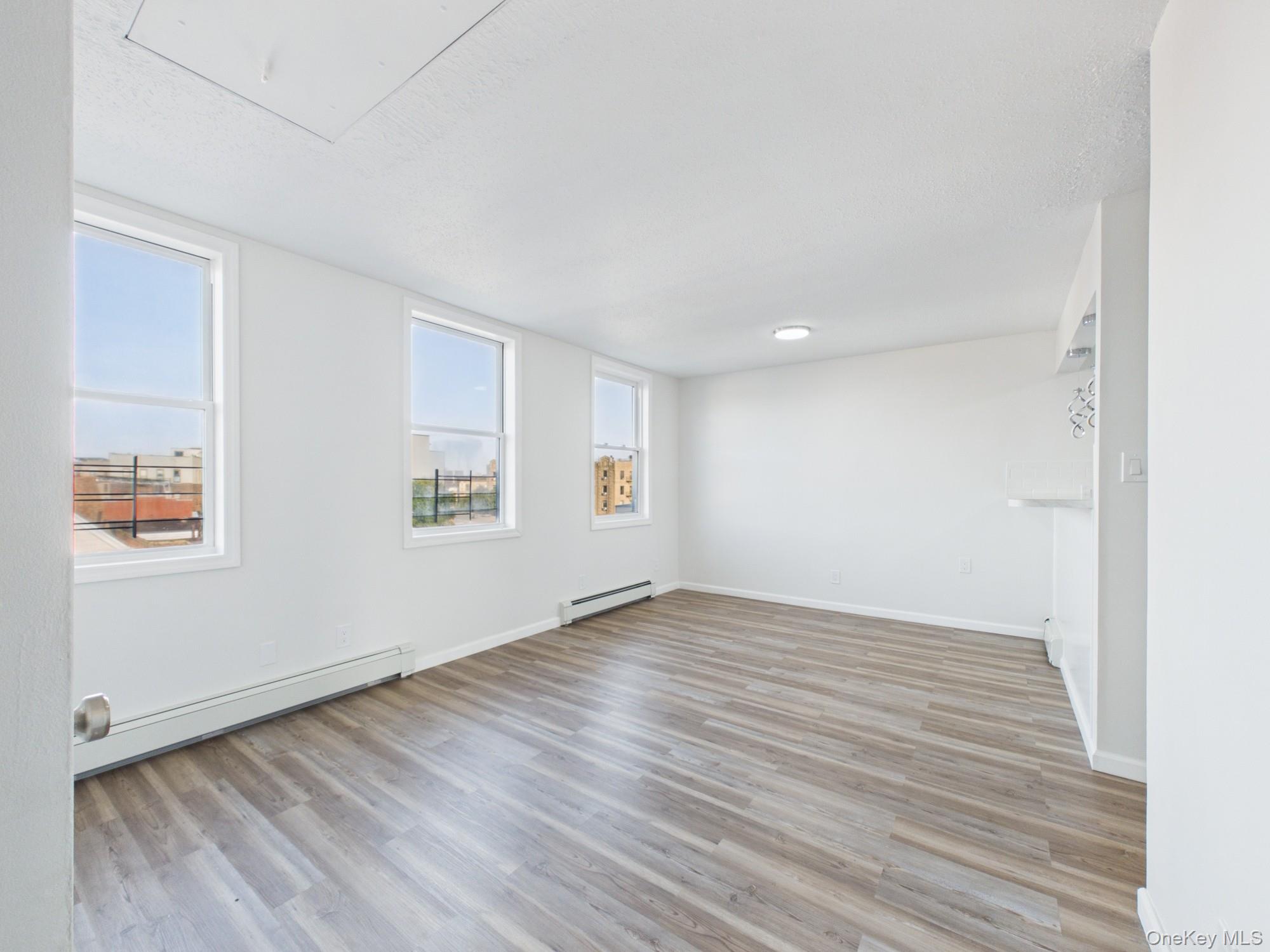 1222 Vyse Avenue 2 Property Photo 12
