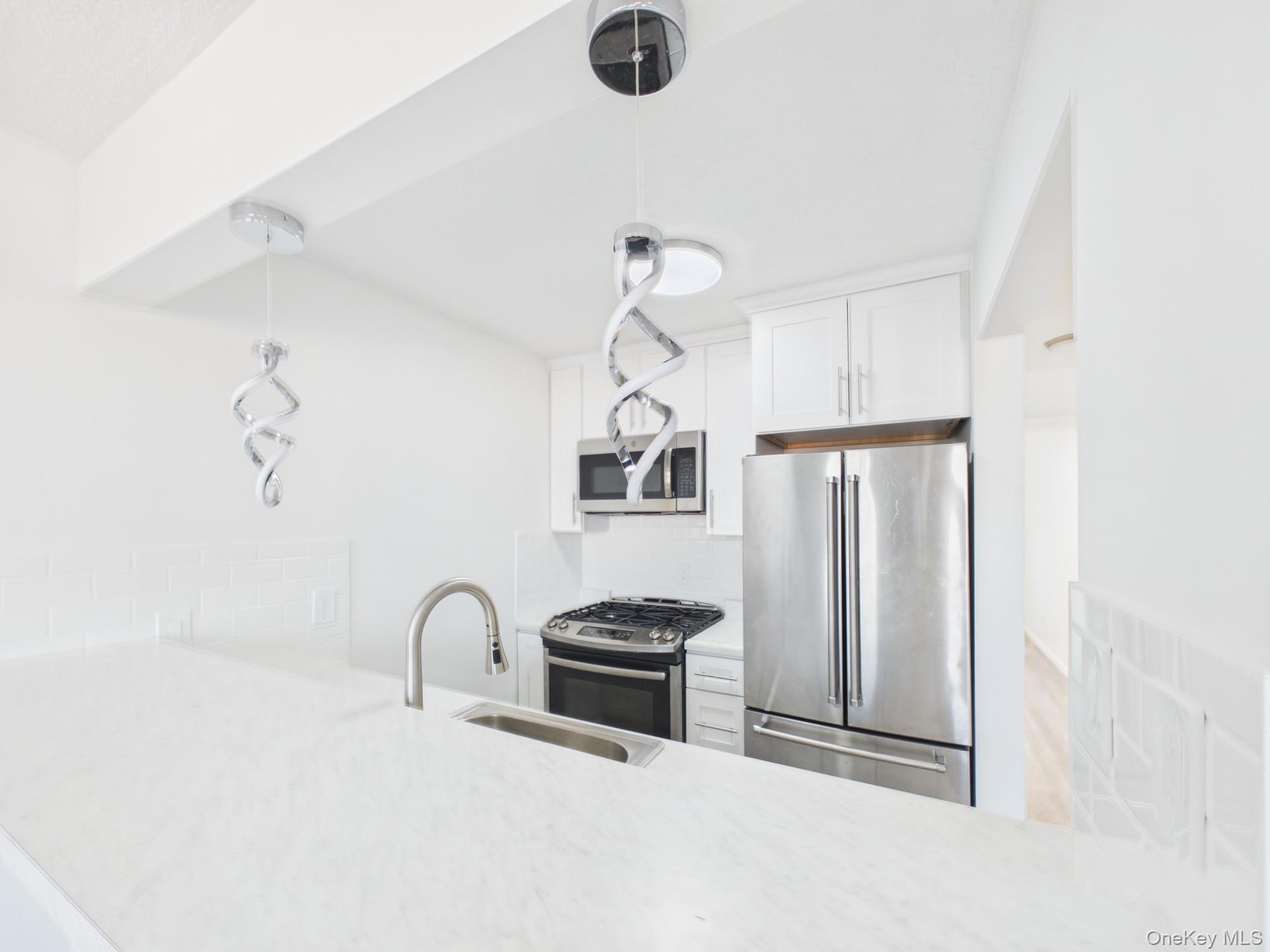 1222 Vyse Avenue 2 Property Photo 14