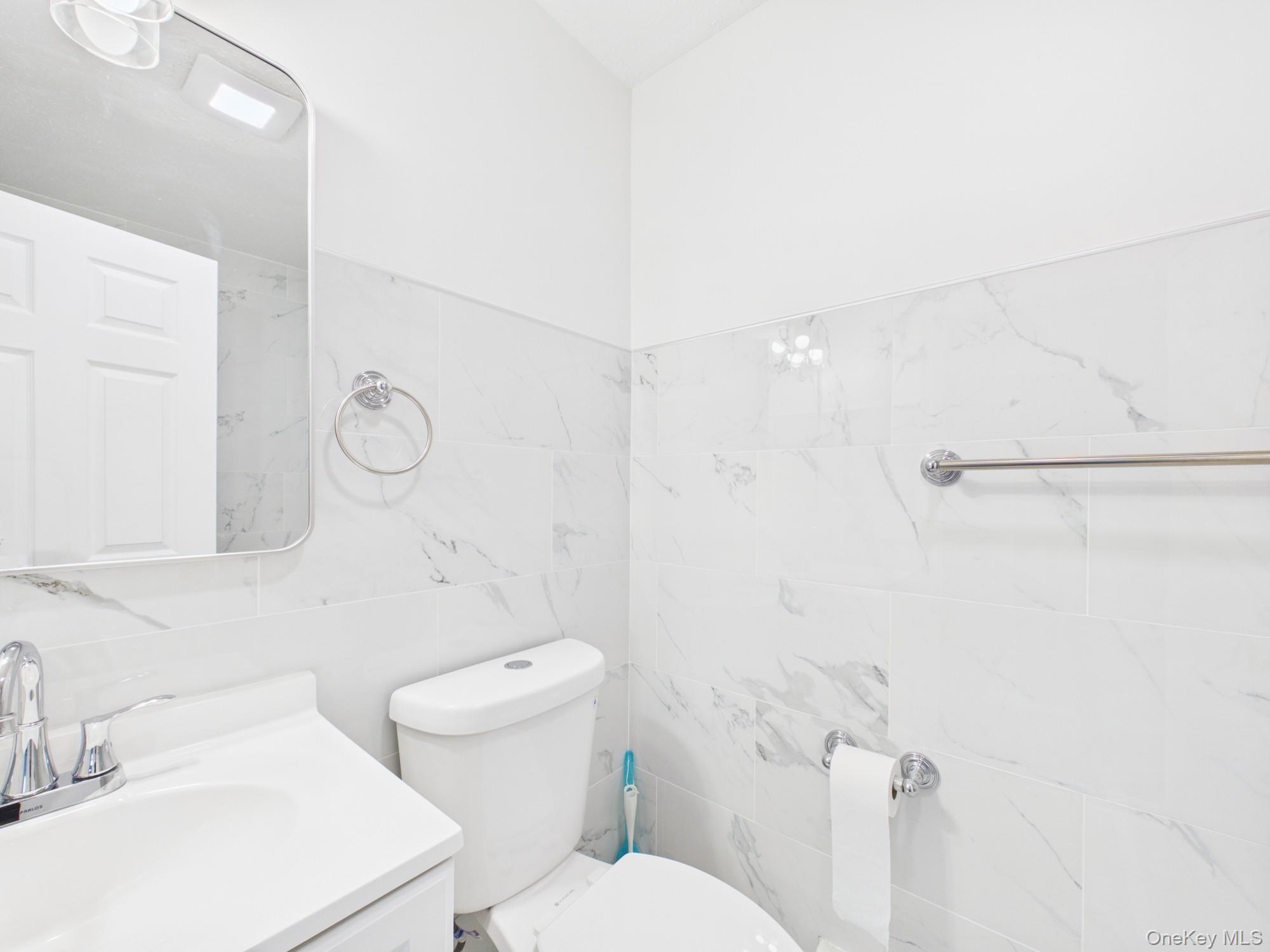1222 Vyse Avenue 2 Property Photo 16