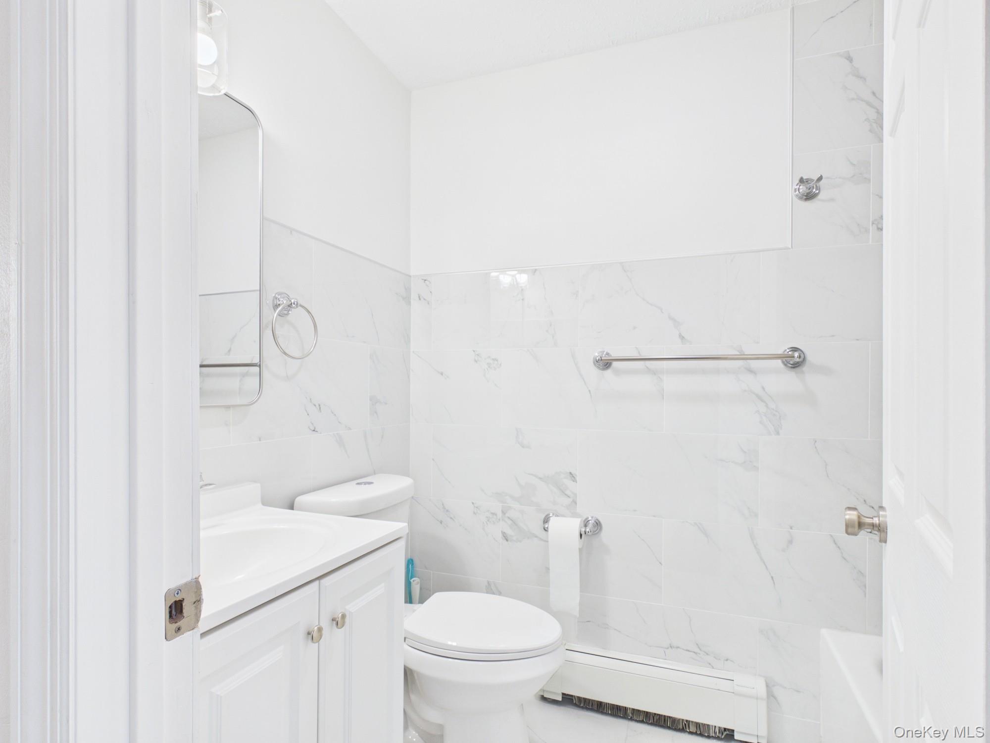 1222 Vyse Avenue 2 Property Photo 22