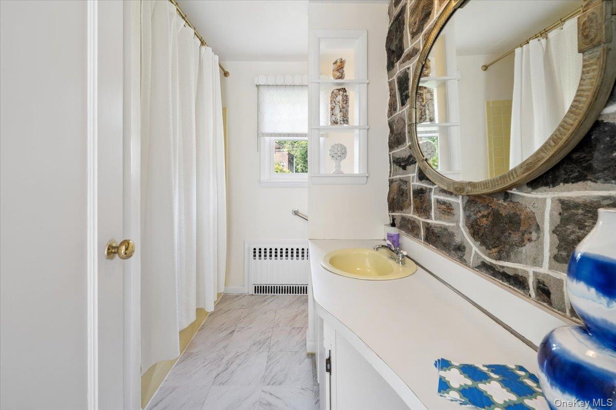 15 Lyons Place Property Photo 12
