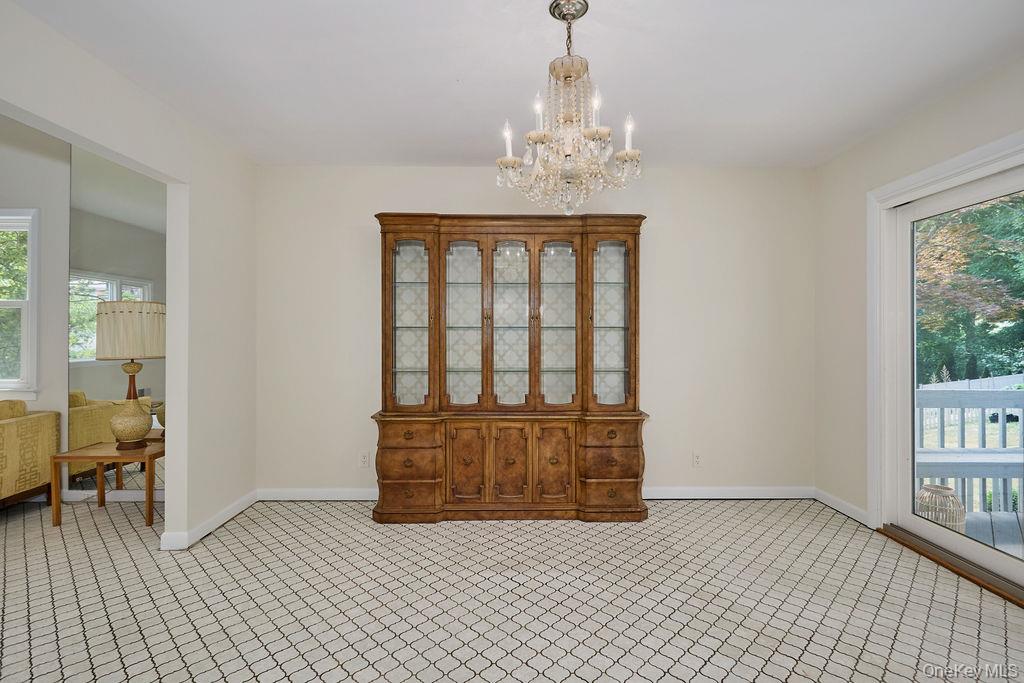 72 Hickory Hill Drive Property Photo 8