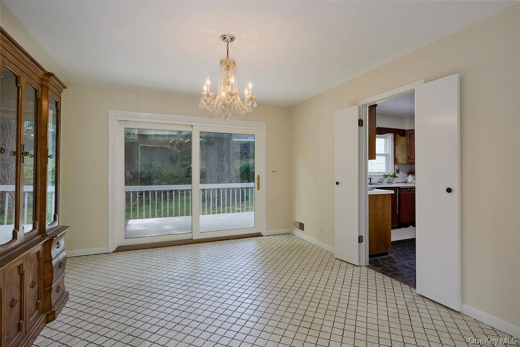 72 Hickory Hill Drive Property Photo 12