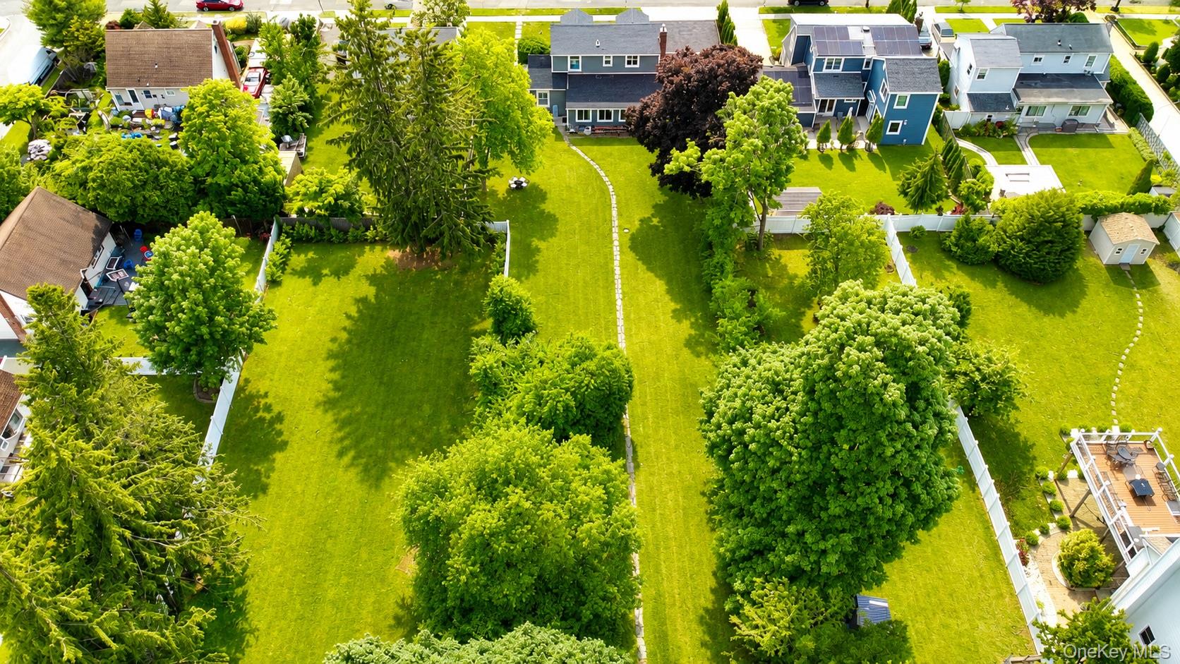 54 Twinlawns Avenue Property Photo 3