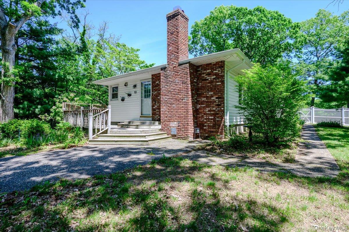 53 Ehrhardt Way Property Photo 3