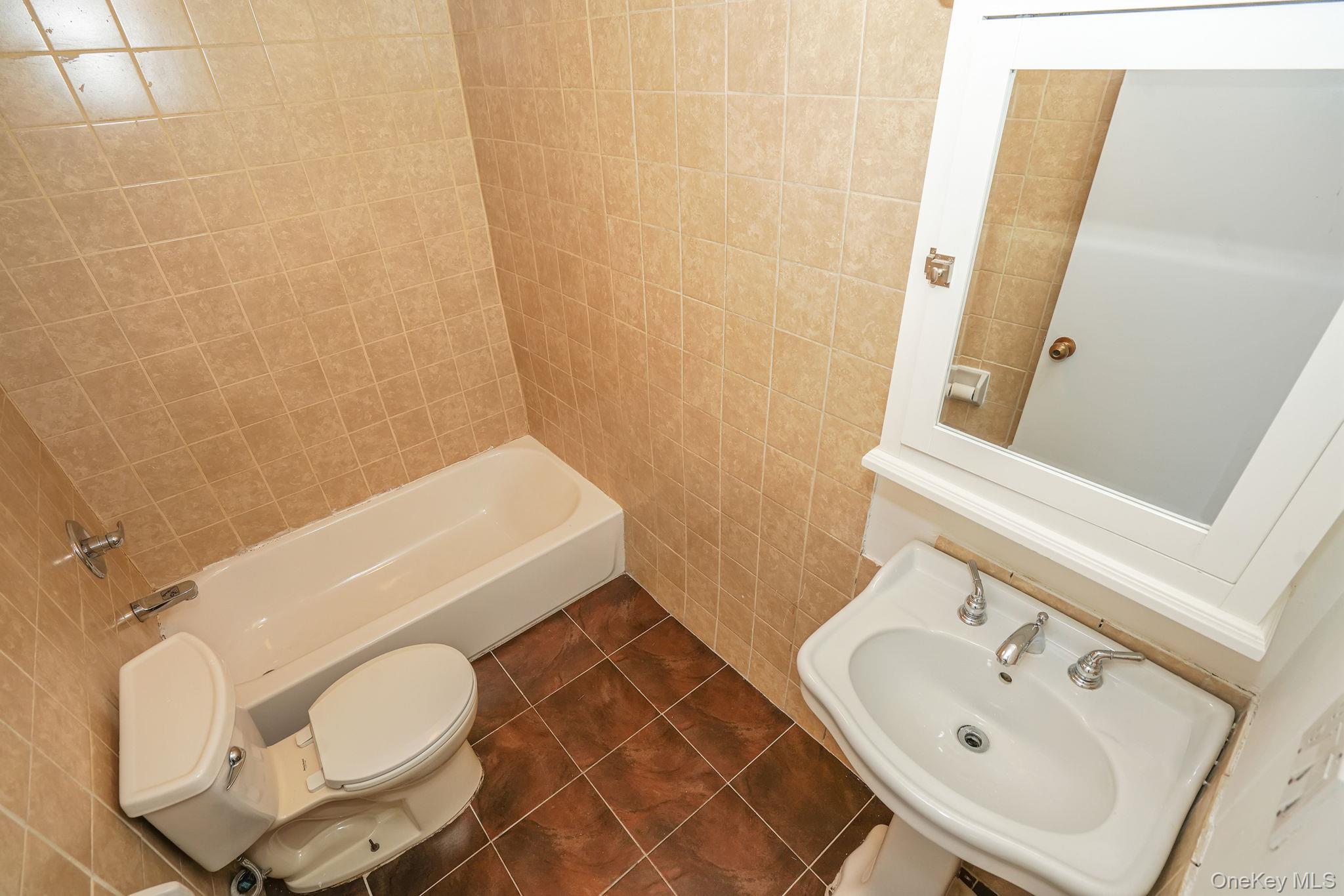 2166 Broadway 22b Property Photo 3