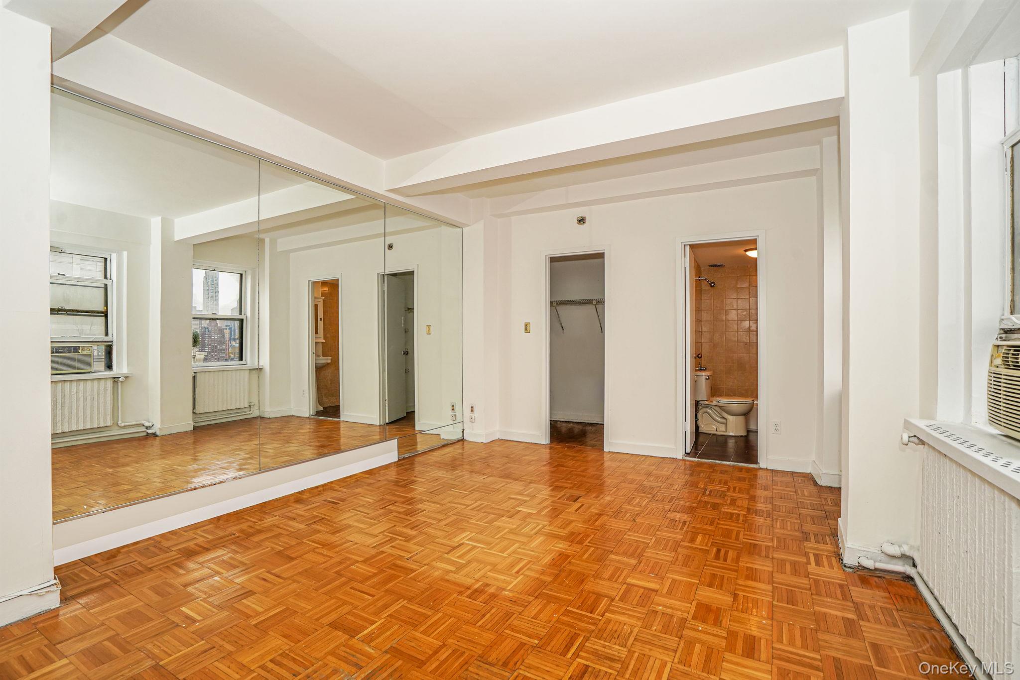 2166 Broadway 22b Property Photo 16