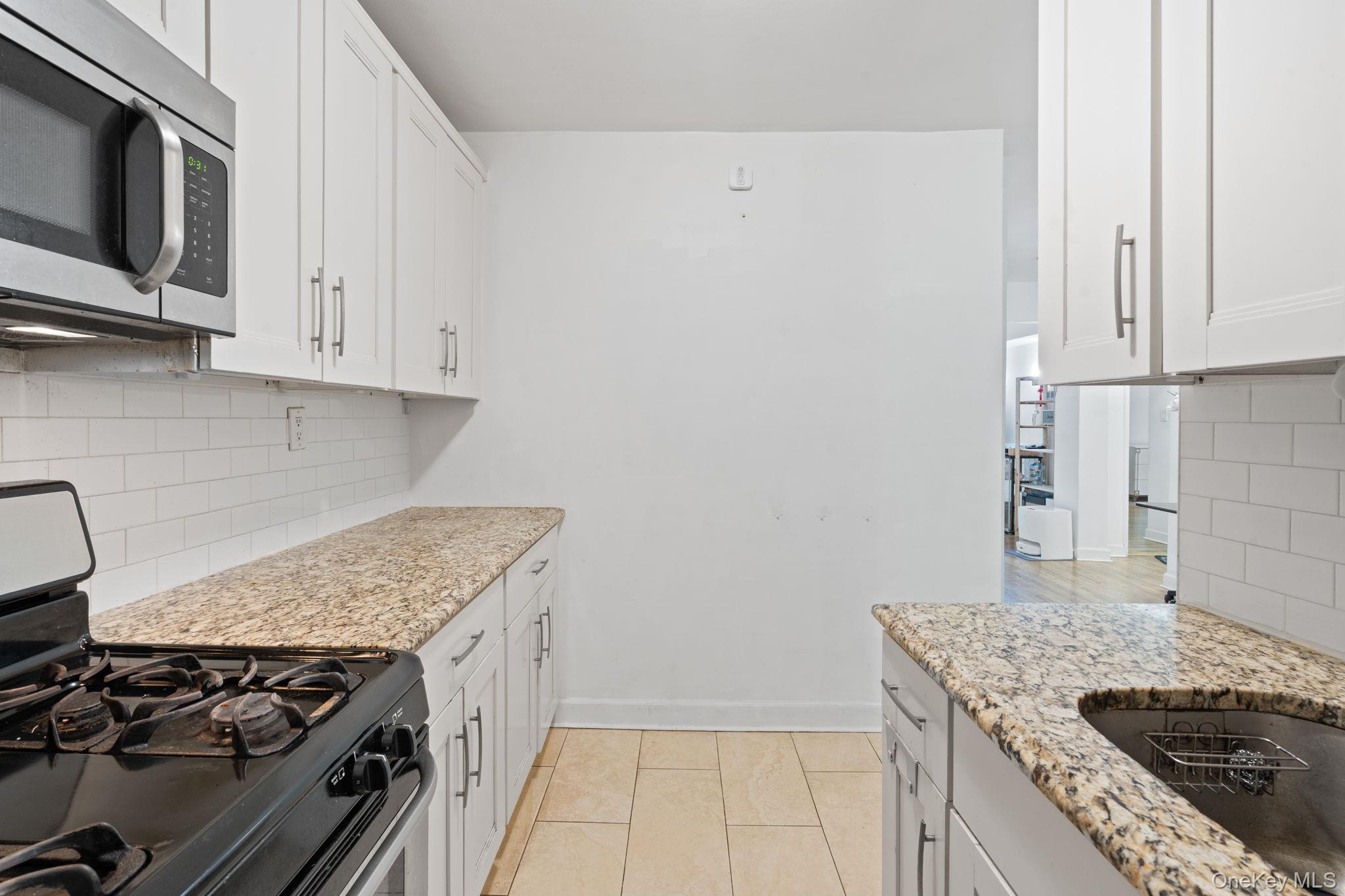 139-15 83rd Avenue 305 Property Photo 5