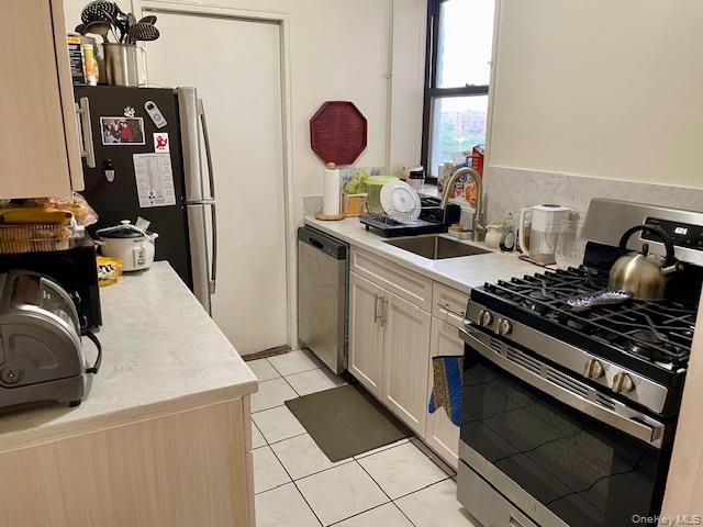 48-21 40th Street 4b Property Photo 6