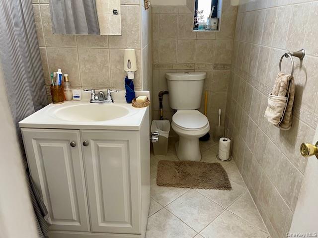 48-21 40th Street 4b Property Photo 9