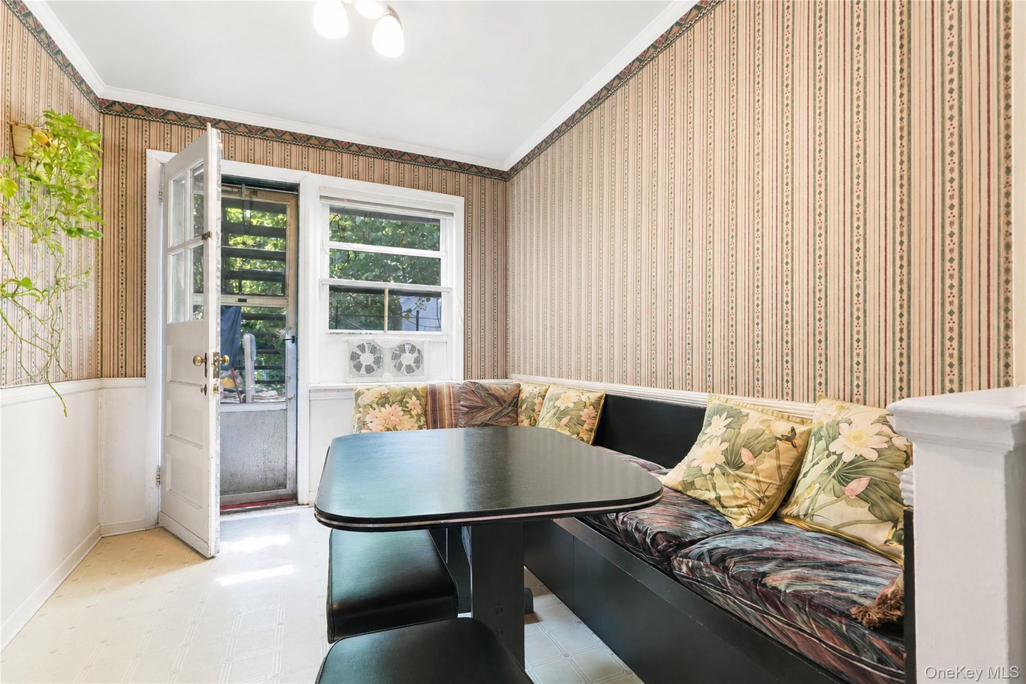 67-10 Selfridge Street Property Photo 10