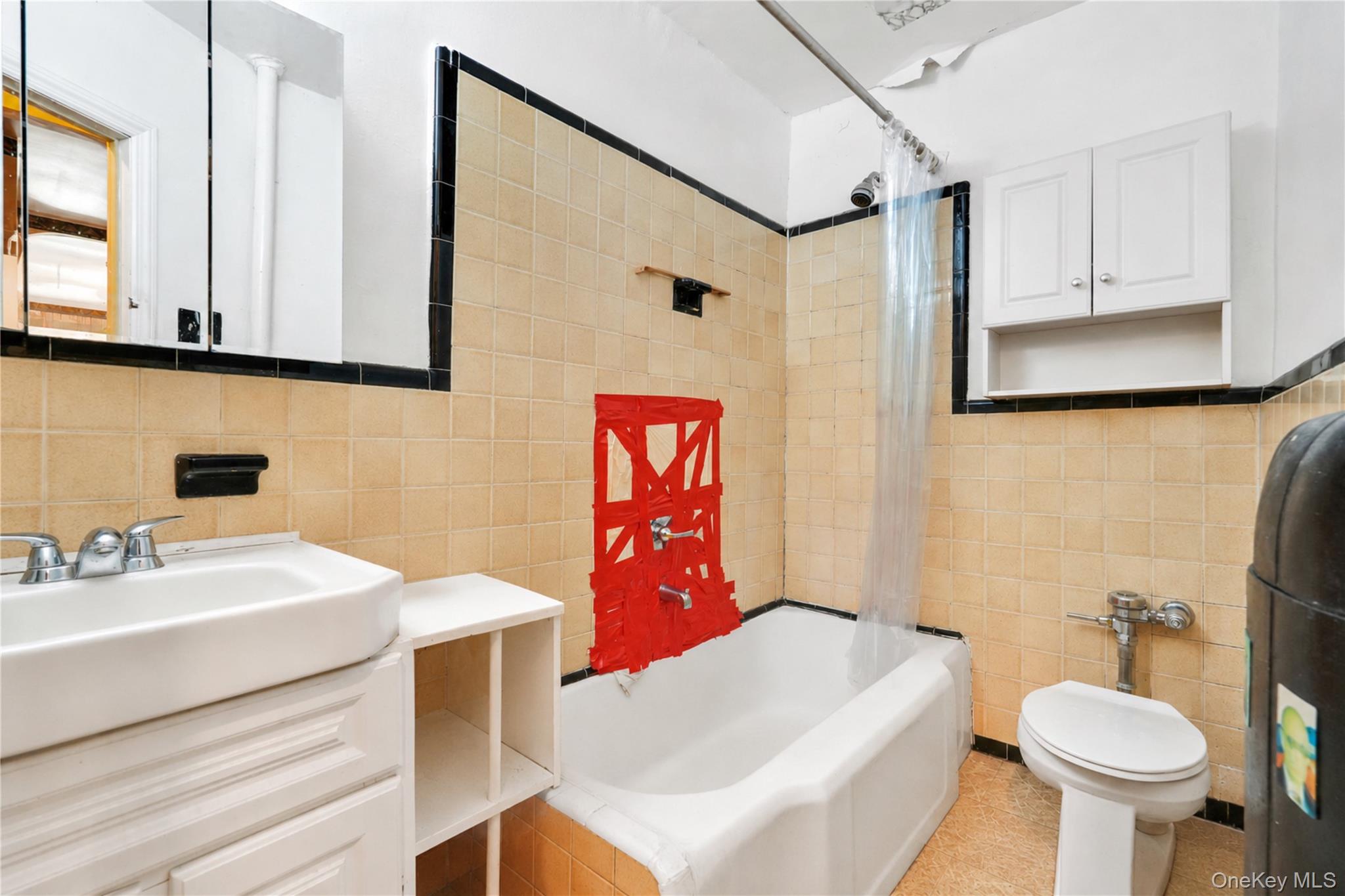 67-10 Selfridge Street Property Photo 13