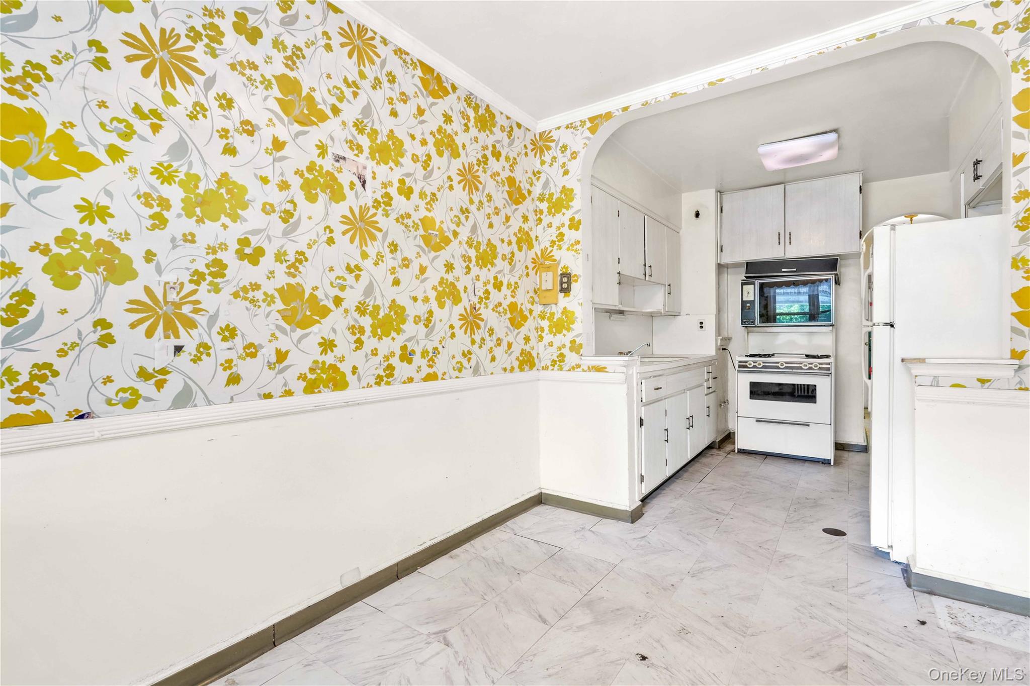 67-10 Selfridge Street Property Photo 15