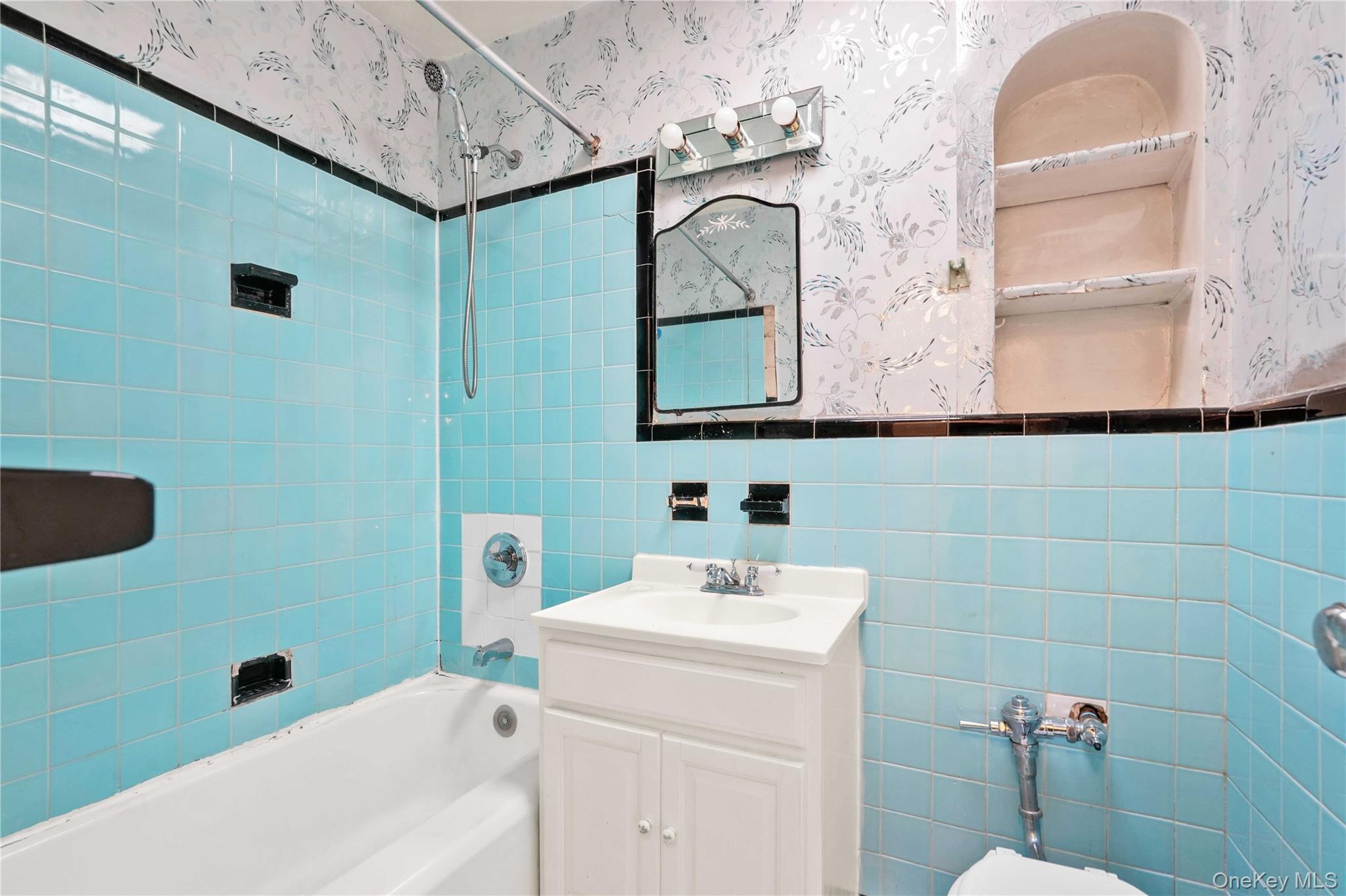 67-10 Selfridge Street Property Photo 23