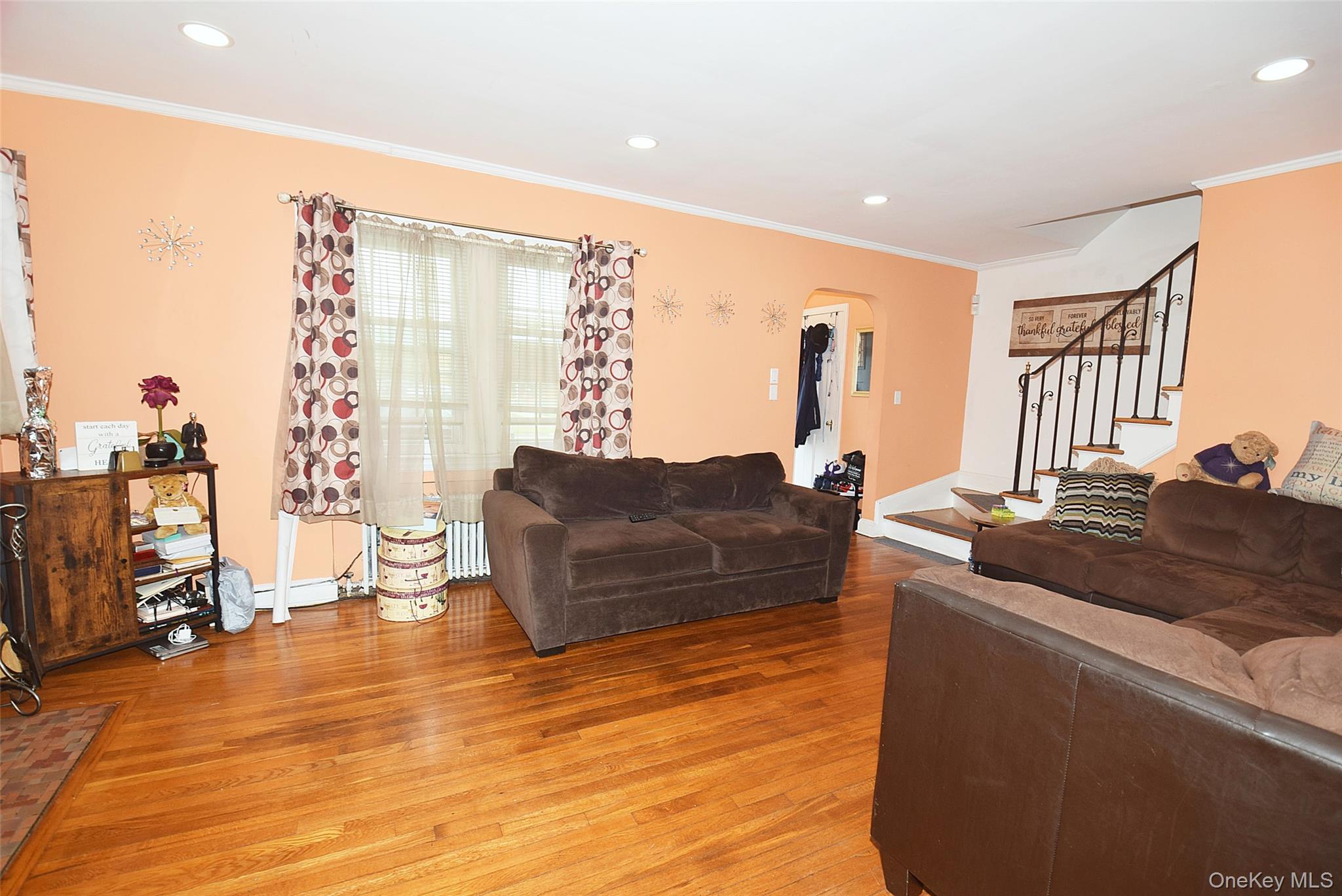 1020 Garden Place Property Photo 5