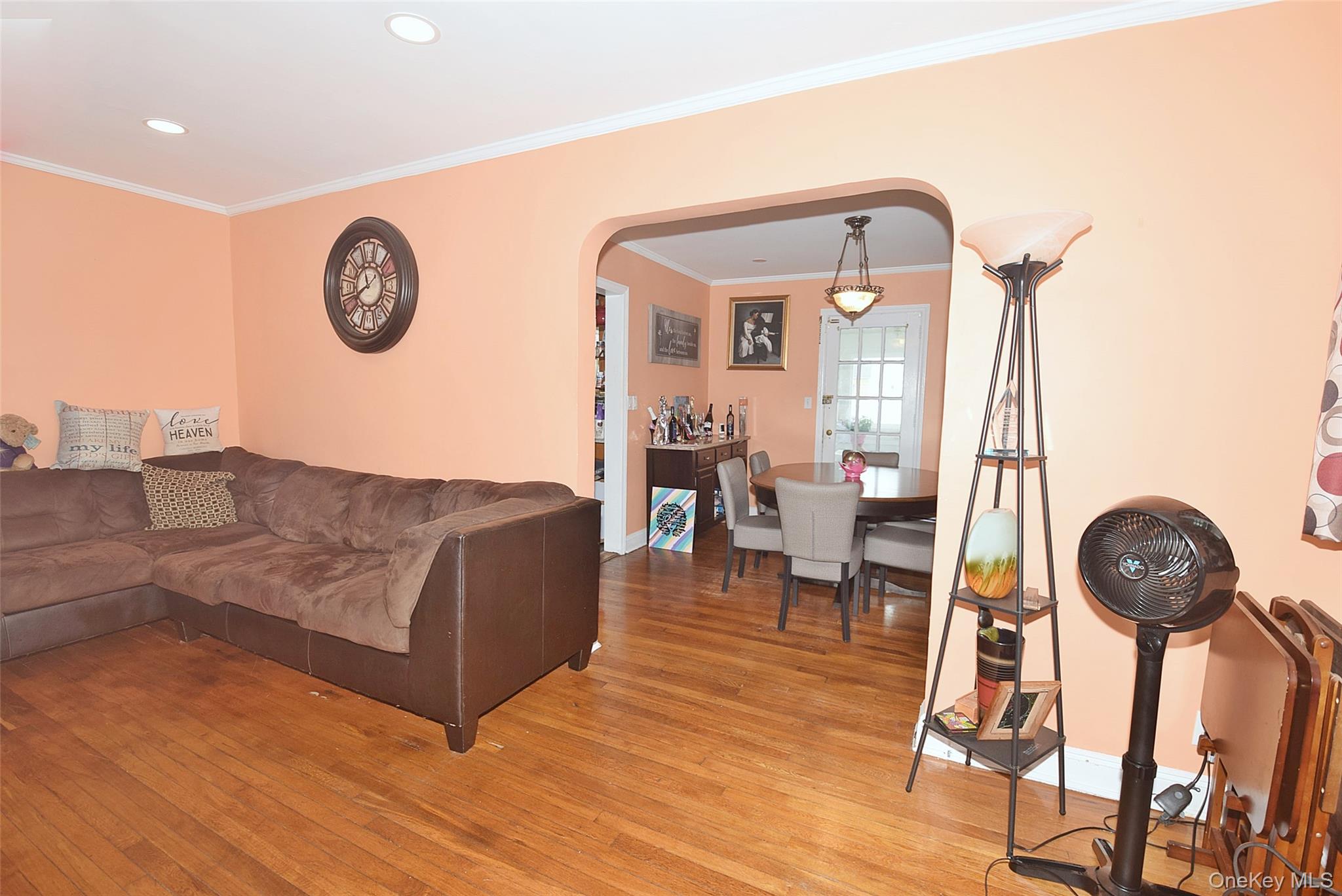 1020 Garden Place Property Photo 6