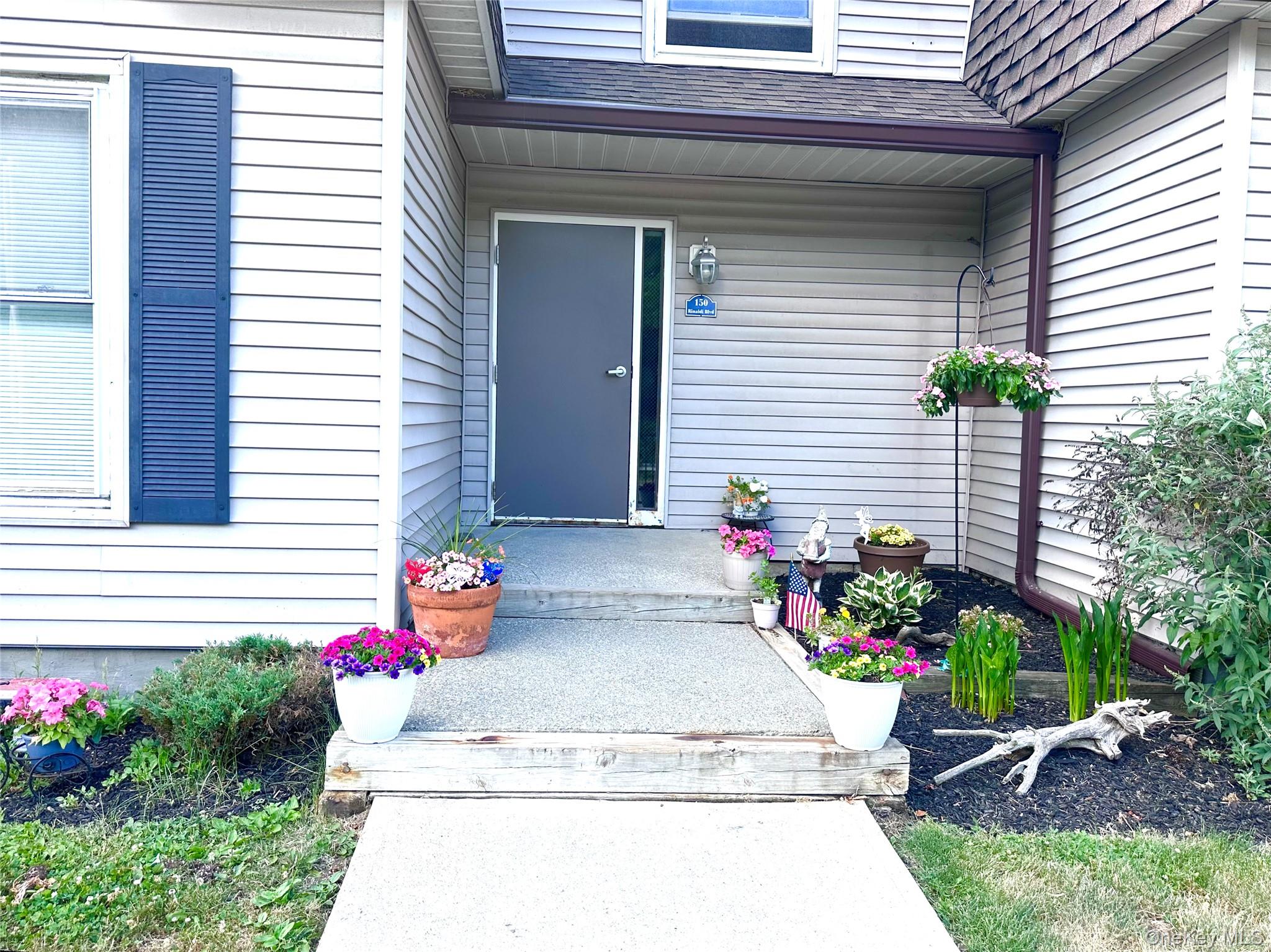 150 Rinaldi Boulevard A Property Photo 4