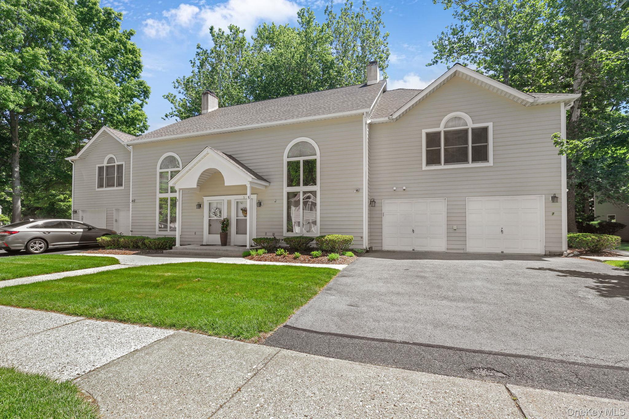 5 Village Cove Property Photo 3