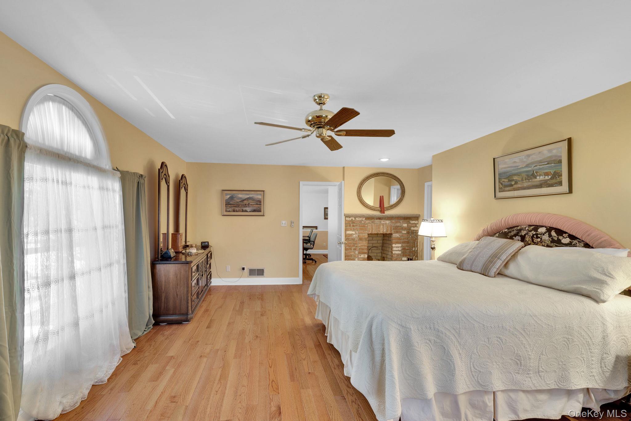 5 Village Cove Property Photo 17