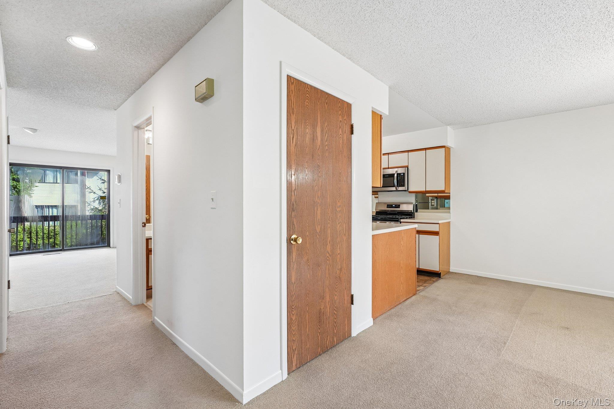 12 Evan Court Property Photo 10