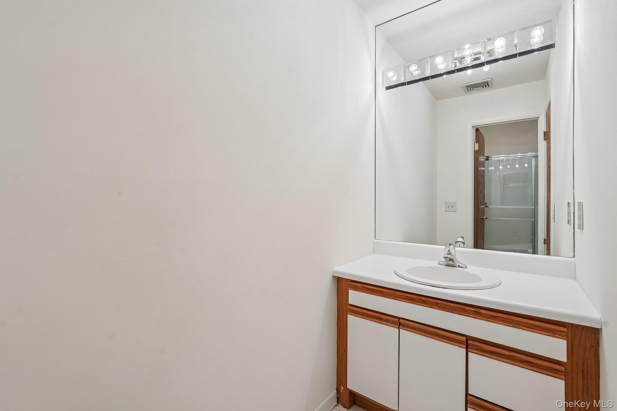 12 Evan Court Property Photo 26