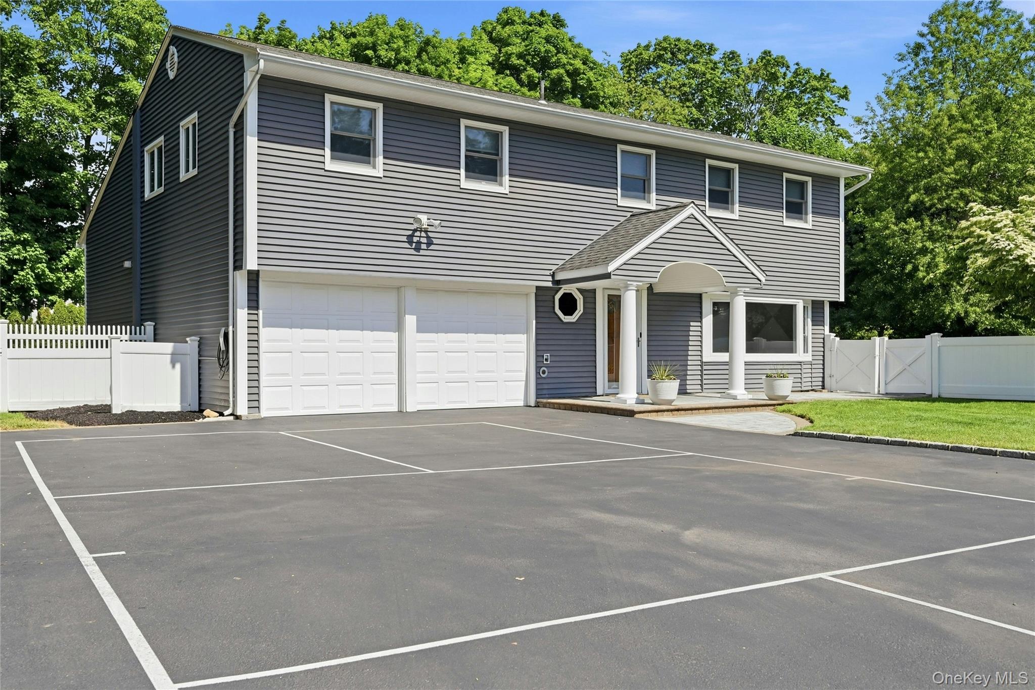 10 Mansfield Lane Property Photo 2