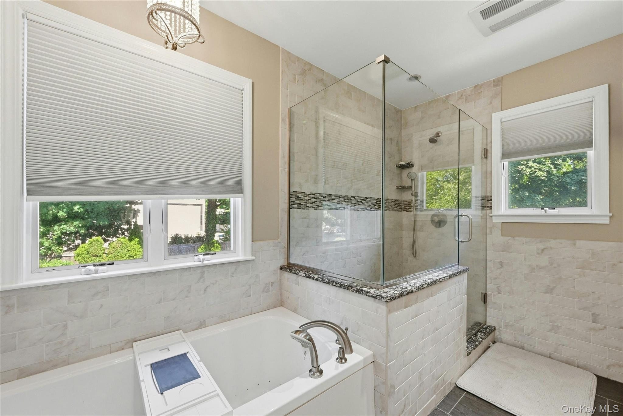 10 Mansfield Lane Property Photo 22