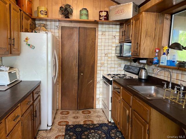 739 Lake View Drive Main Level Property Photo 6