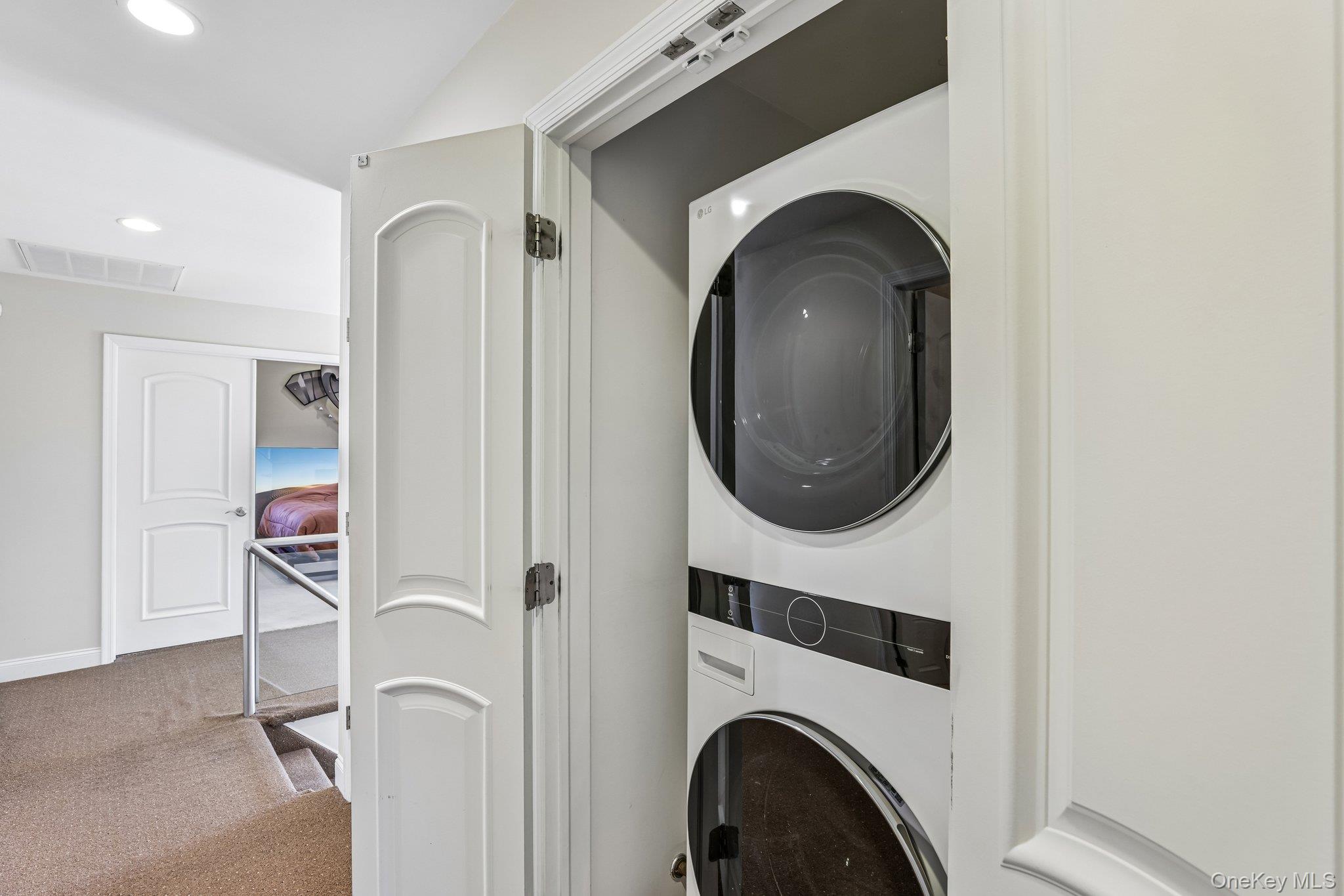 1218 Centre Street Property Photo 25