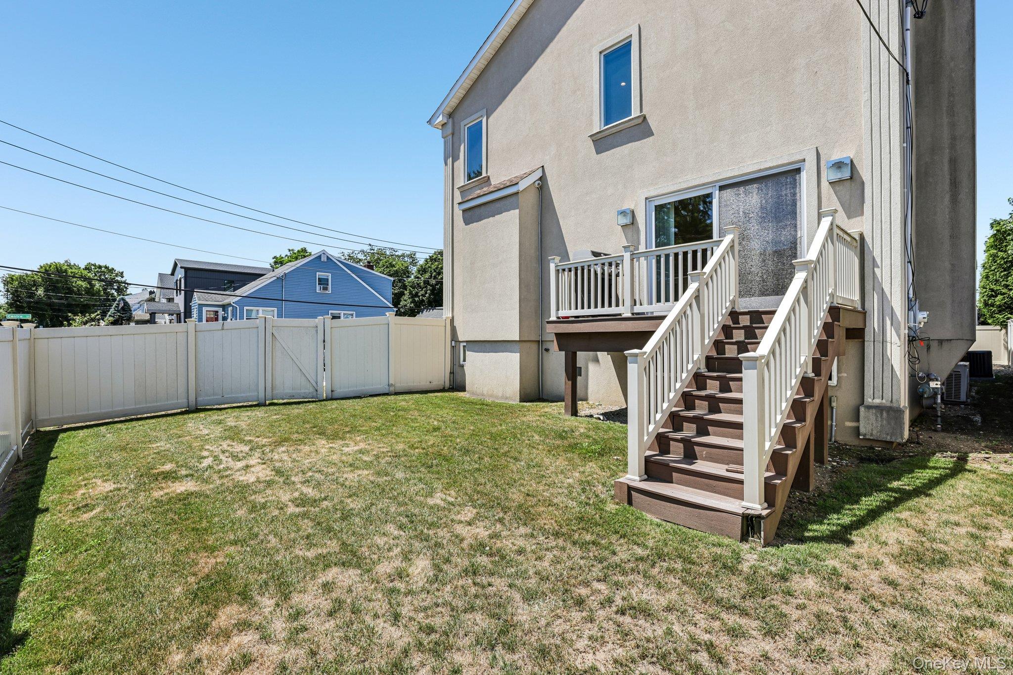 1218 Centre Street Property Photo 30