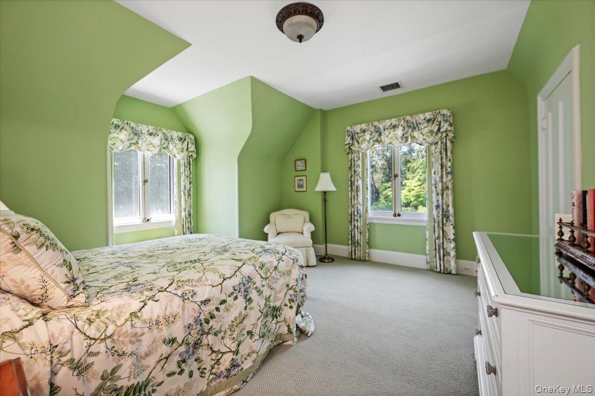 563 Asharoken Avenue Property Photo 23
