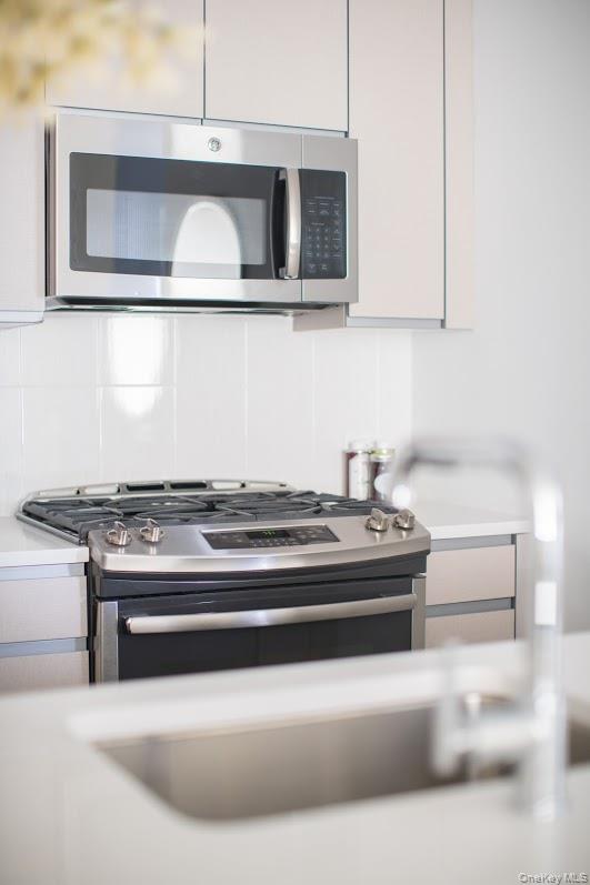 1 Third 1011 Property Photo 9