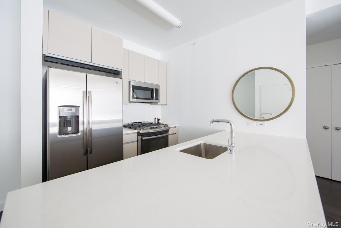 1 Third 1011 Property Photo 16