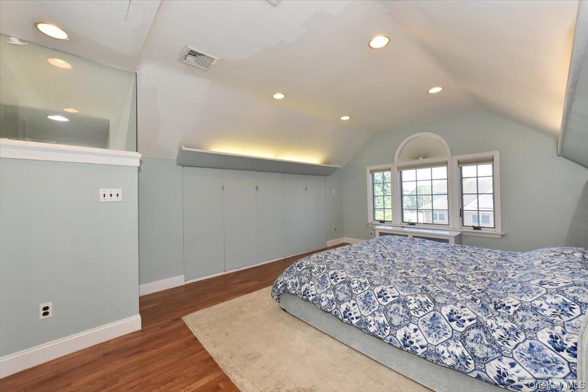9 Nassau Drive Property Photo 19