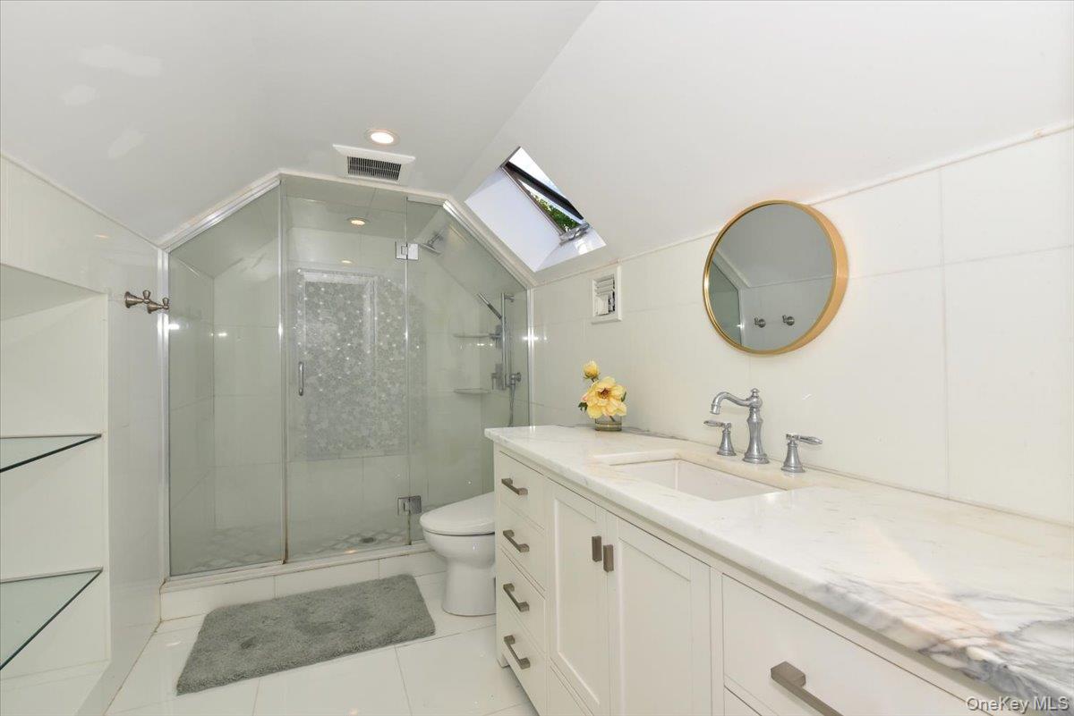 9 Nassau Drive Property Photo 21