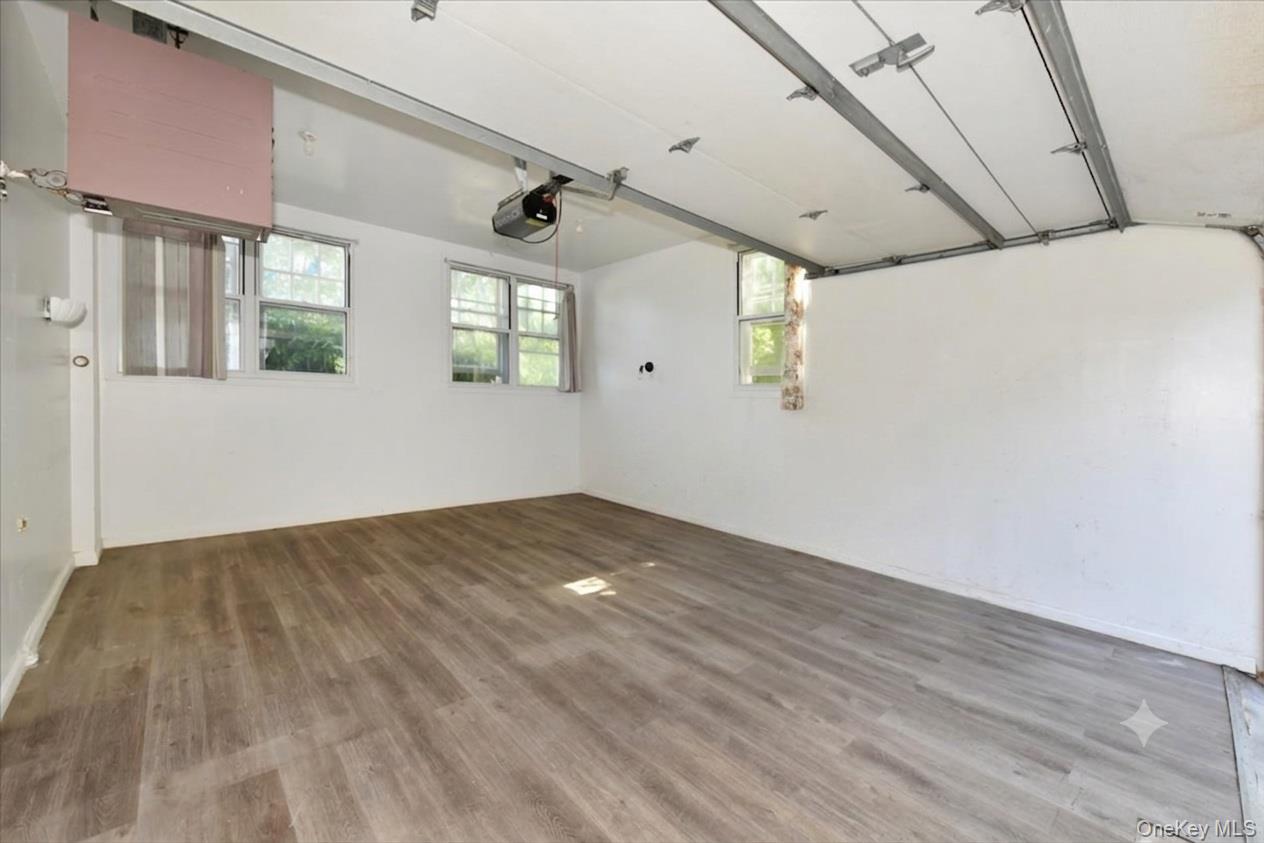 9 Nassau Drive Property Photo 28